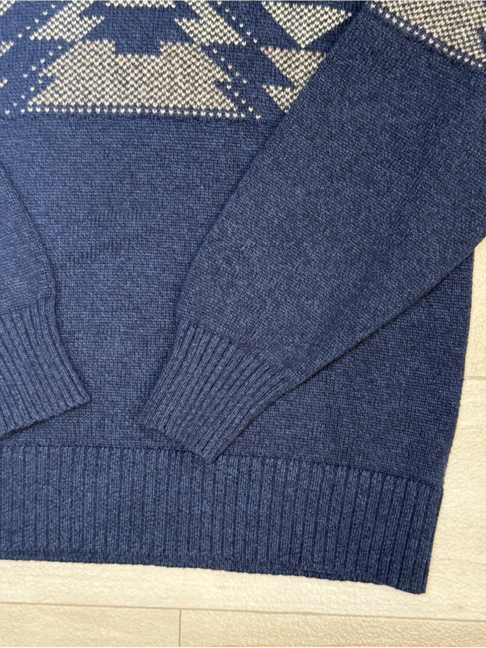 American Eagle Outfitters Men's Aztec
Southwest Hooded Sweater Sz L Blue Tan Y2K - Picture 4 of 6